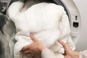 King Comforters, Rugs, and Curtains: Why Commercial Washers Handle Bulky Household Items Better Than Home Machines